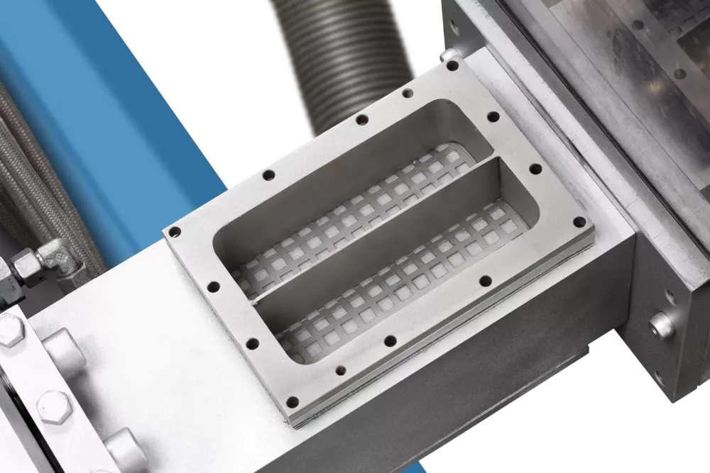 UltraFeed side feeder vacuum degassing